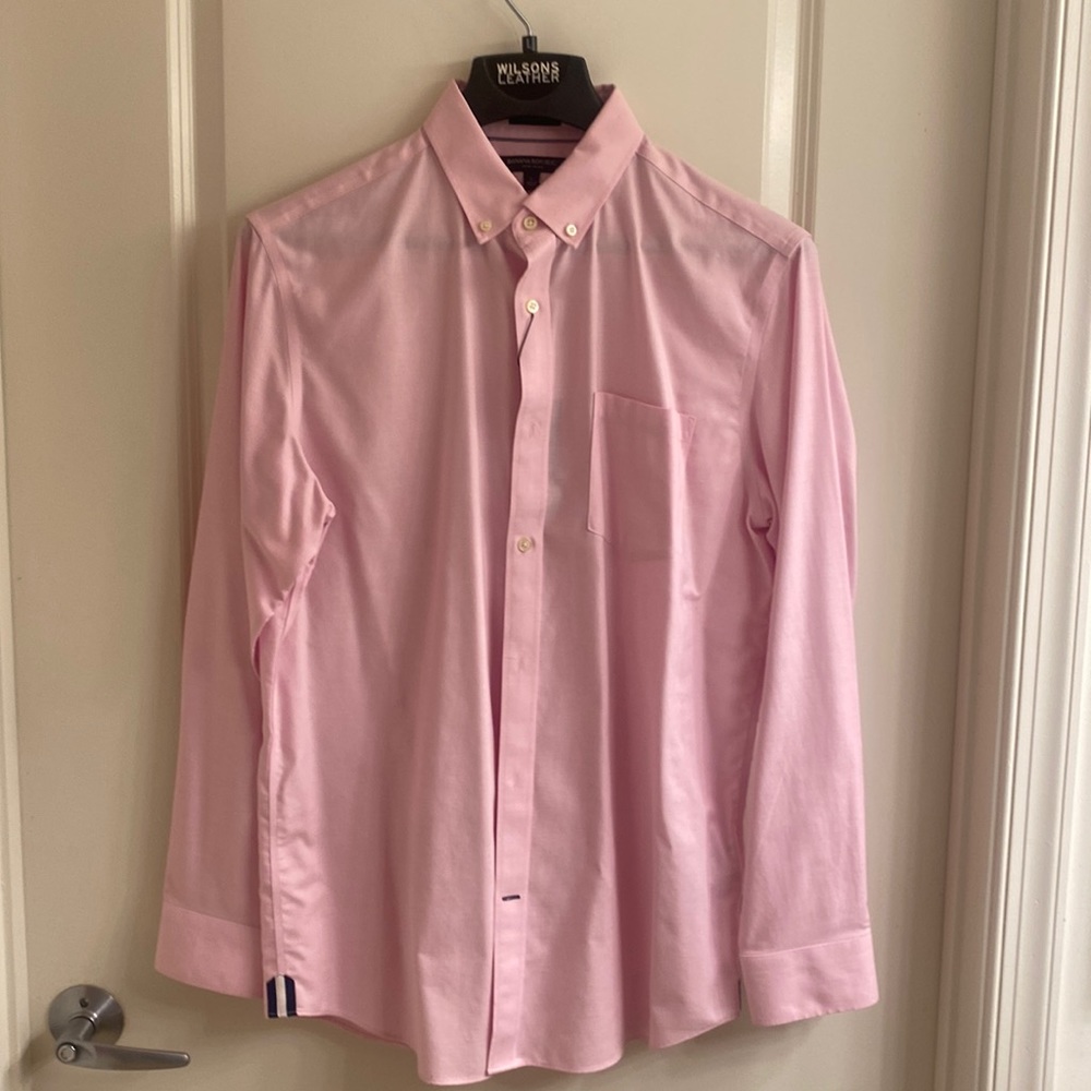Men BR pink non- iron Camden standard fit long sleeve shirt, size:L. Brand New.